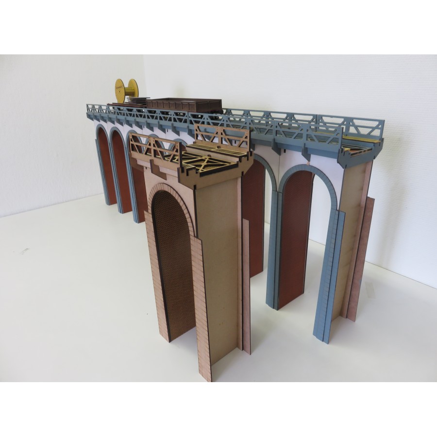 Hoge boogbrug 1:22,5 LGB