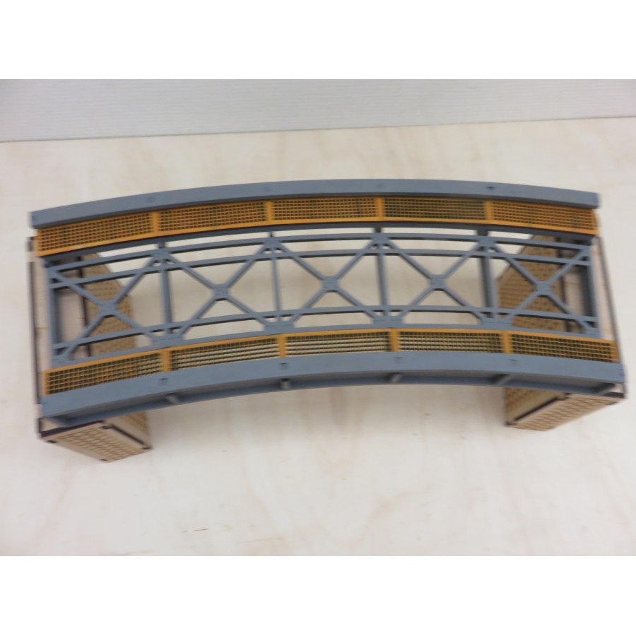 Liggerbrug enkel spoor gebogen 1:32 
